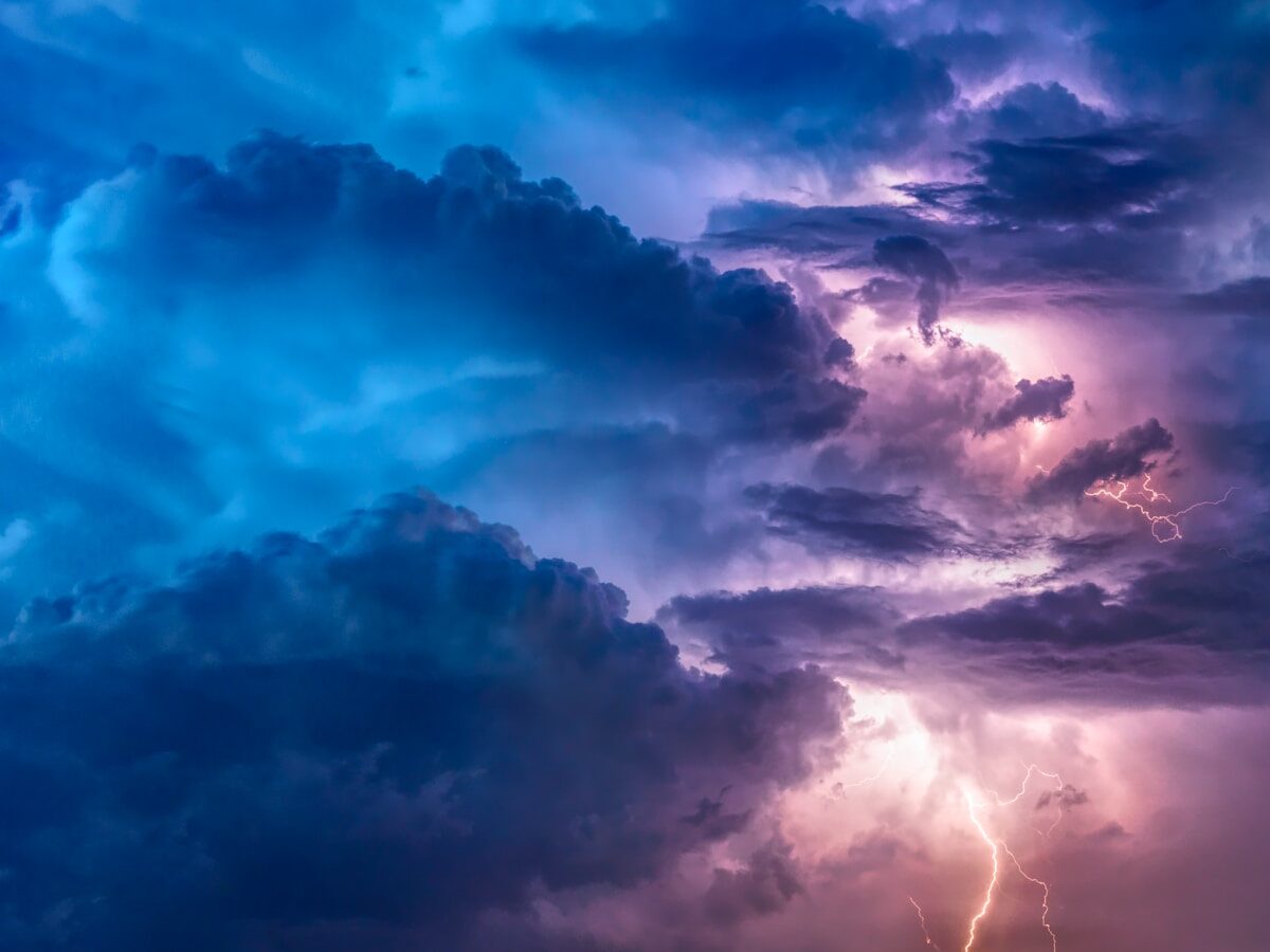 clouds with thunder digital wallpaper