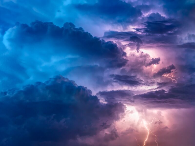 clouds with thunder digital wallpaper